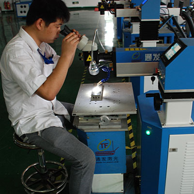 設備設計符合人體工程學,操作舒適