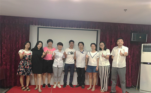 通發激光的家人們和各位美女初次見面!