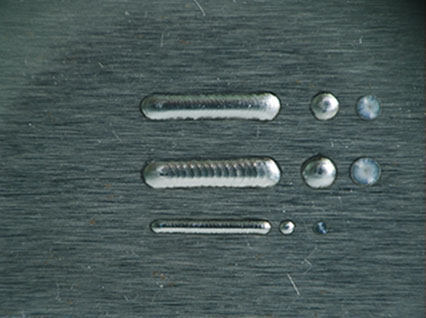 <a href='http://www.dzainisi.cn/product/3.htm' class='text_a'>模具激光焊機(jī)</a>修復(fù)鏡面模具效果